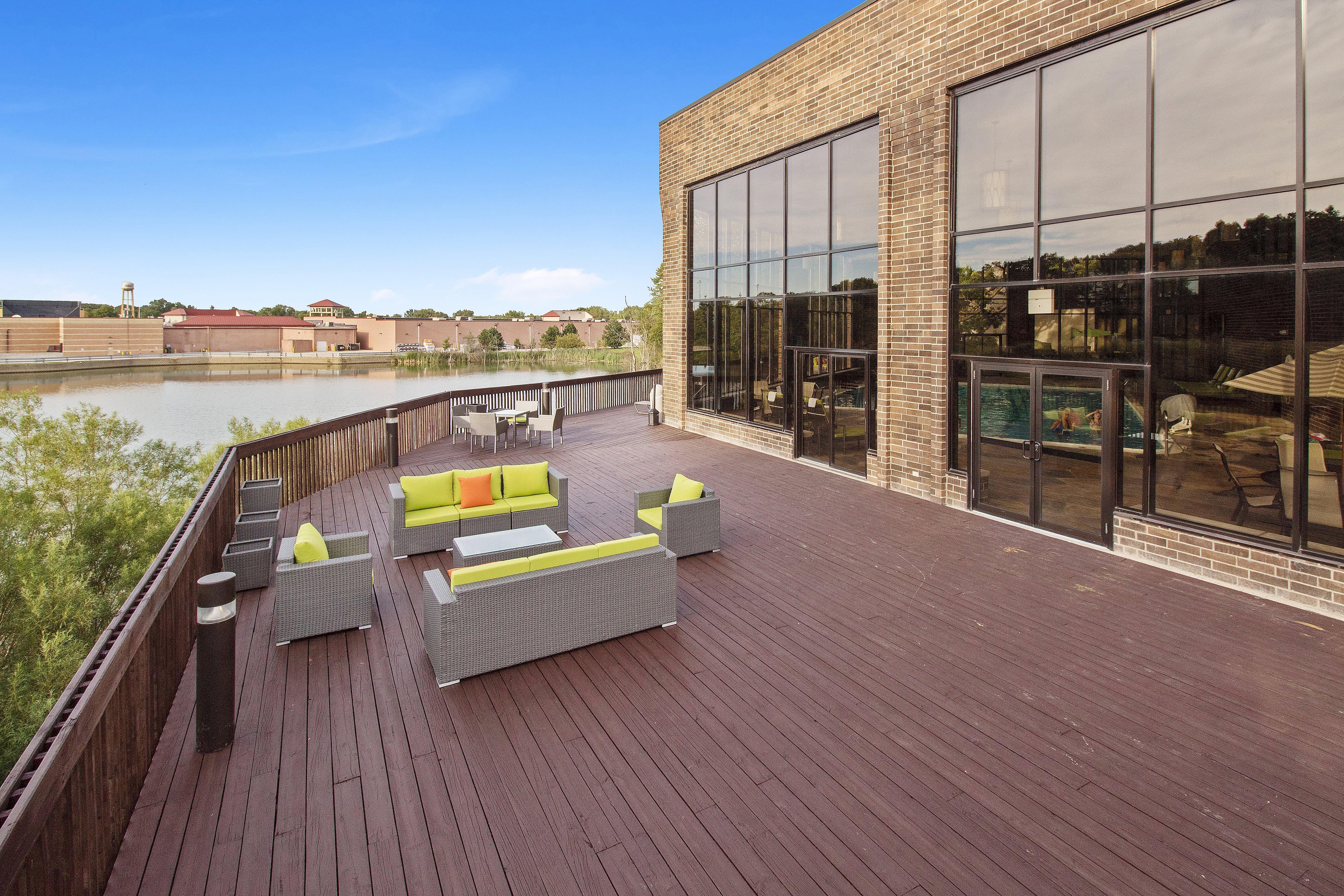 Holiday Inn Chicago Nw Crystal Lk Conv Ctr By Ihg Crystal Lake Εξωτερικό φωτογραφία