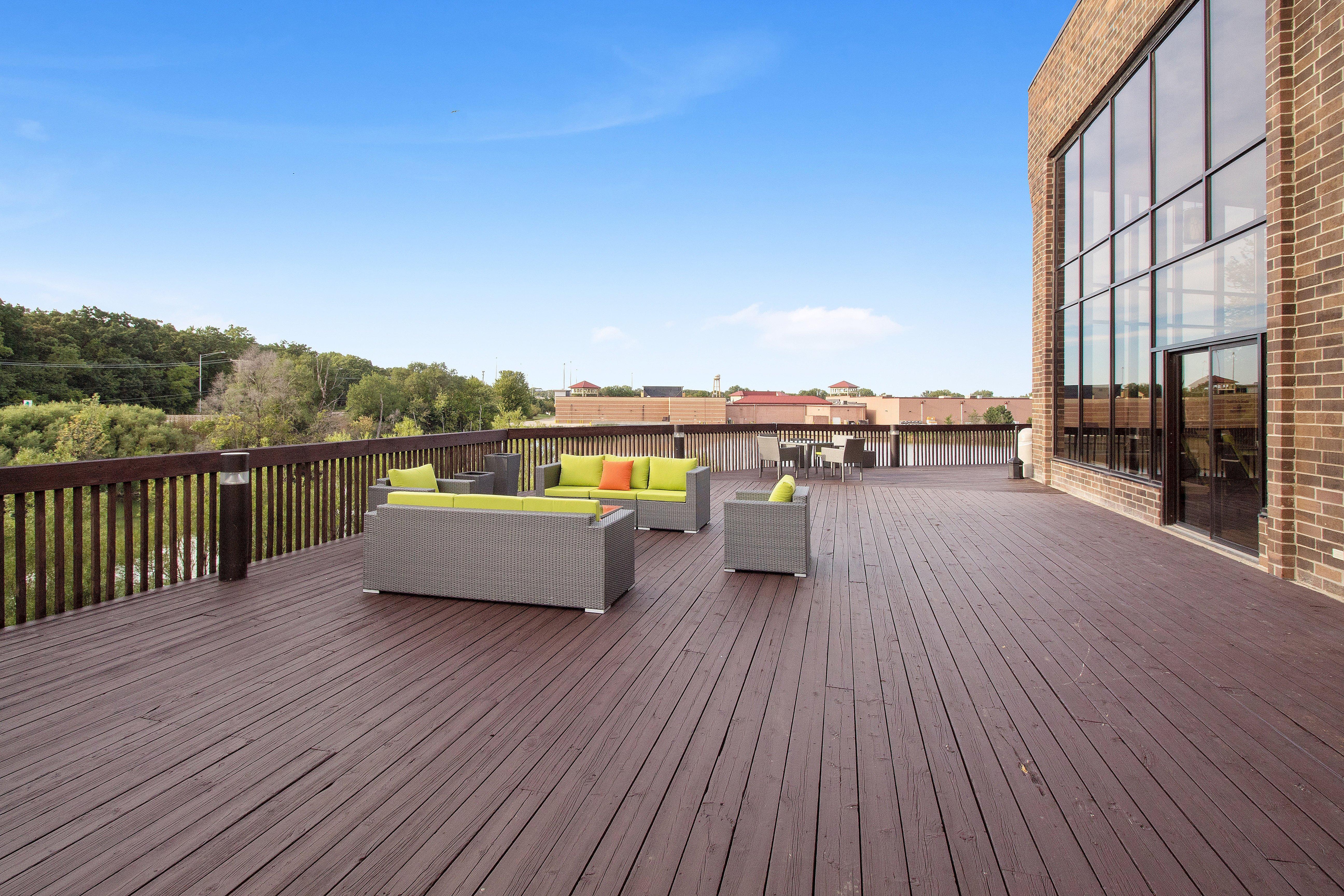 Holiday Inn Chicago Nw Crystal Lk Conv Ctr By Ihg Crystal Lake Εξωτερικό φωτογραφία